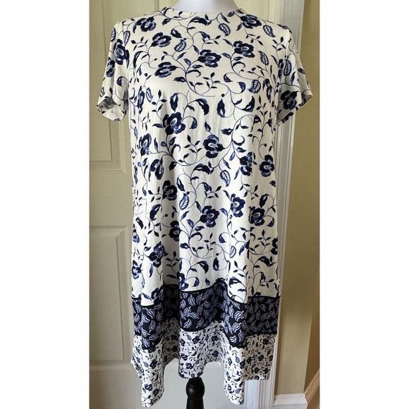 J. Jill Dresses & Skirts - JJill Wearever Blue White Floral Short Sleeve Soft Stretchy Dress Womens PetiteS